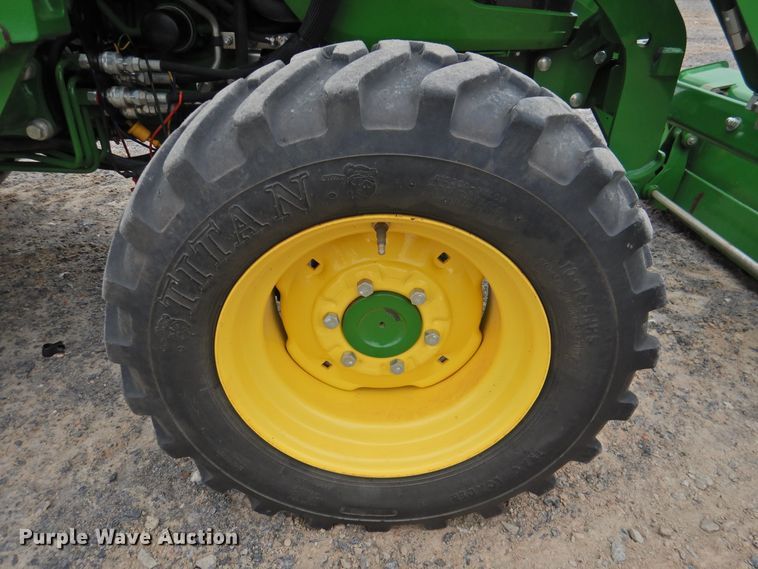 image for item DG1612 2017 John Deere 4052R  MFWD tractor