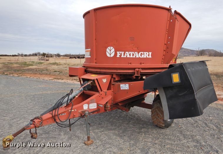 image for item DG1616 Hesston BP25  bale processor