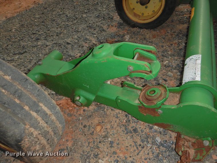 image for item DG1618 John Deere HX15  batwing rotary mower