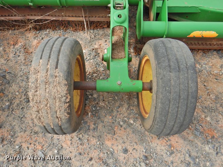 image for item DG1618 John Deere HX15  batwing rotary mower