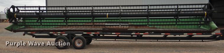 image for item DG1624 John Deere 936D  draper head