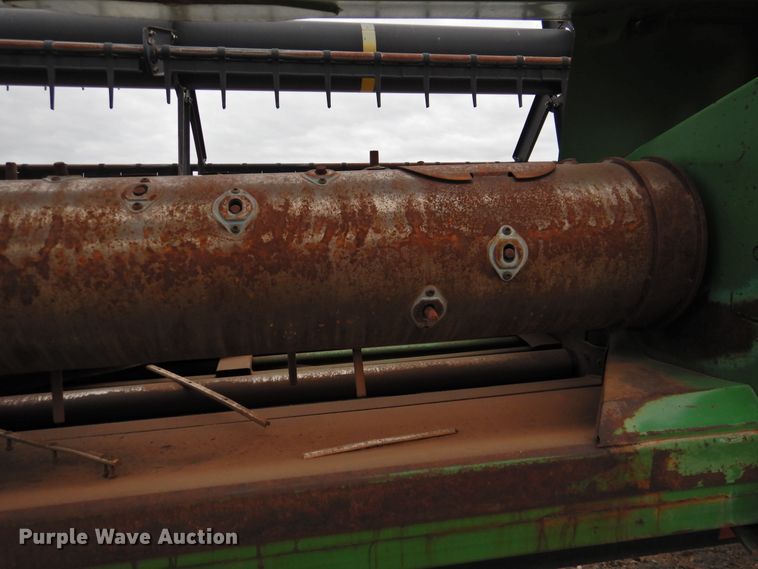 image for item DG1624 John Deere 936D  draper head