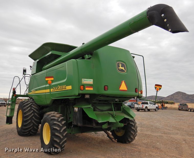 image for item DG1625 2003 John Deere 9750 STS  combine