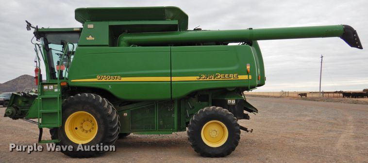 image for item DG1625 2003 John Deere 9750 STS  combine