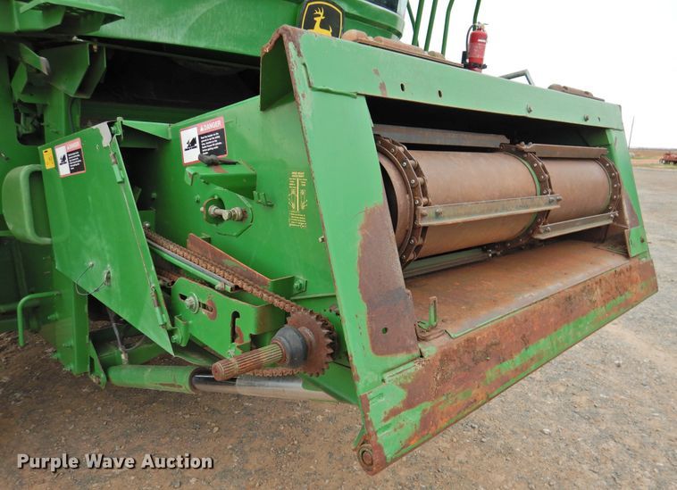 image for item DG1625 2003 John Deere 9750 STS  combine