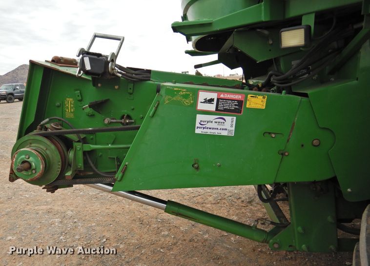 image for item DG1625 2003 John Deere 9750 STS  combine