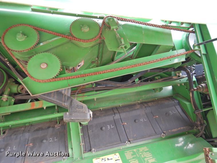 image for item DG1625 2003 John Deere 9750 STS  combine