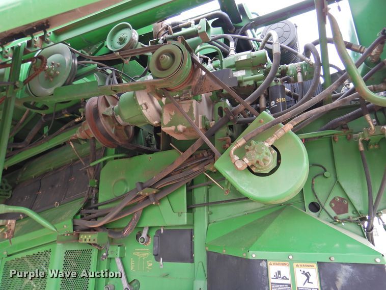 image for item DG1625 2003 John Deere 9750 STS  combine