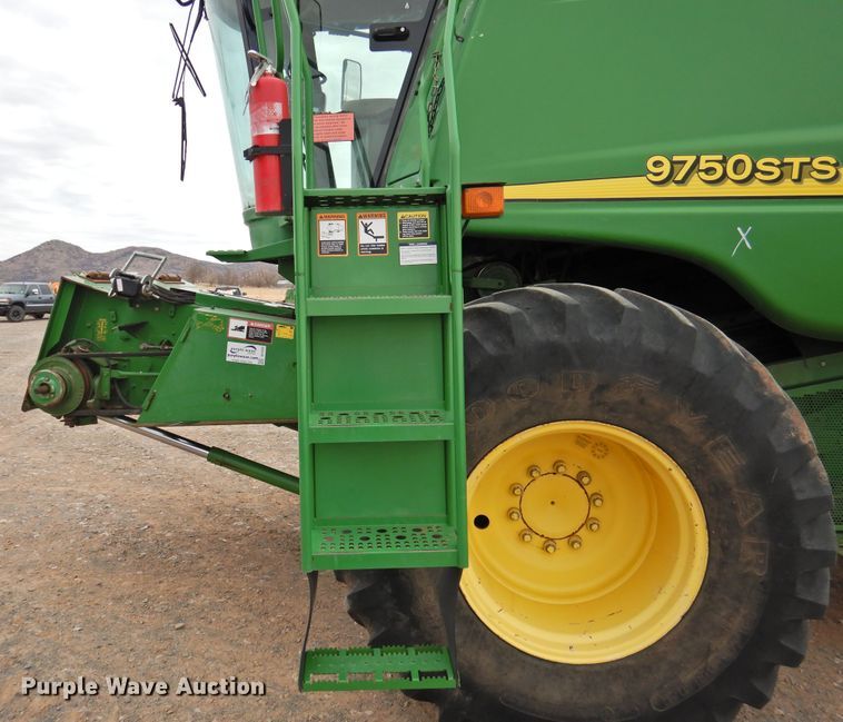 image for item DG1625 2003 John Deere 9750 STS  combine