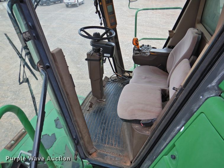 image for item DG1625 2003 John Deere 9750 STS  combine