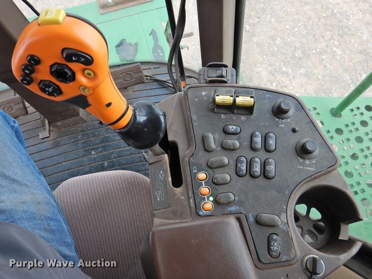 image for item DG1625 2003 John Deere 9750 STS  combine