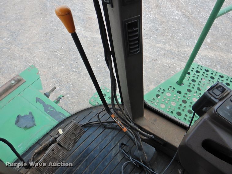 image for item DG1625 2003 John Deere 9750 STS  combine