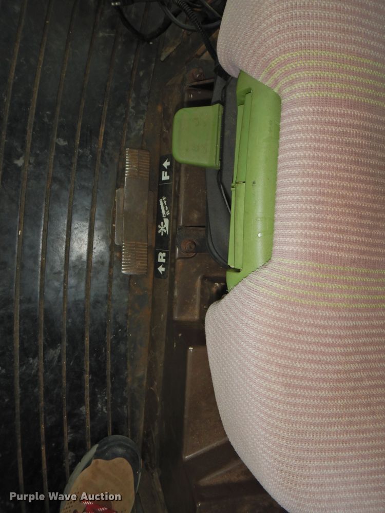 image for item DG1625 2003 John Deere 9750 STS  combine