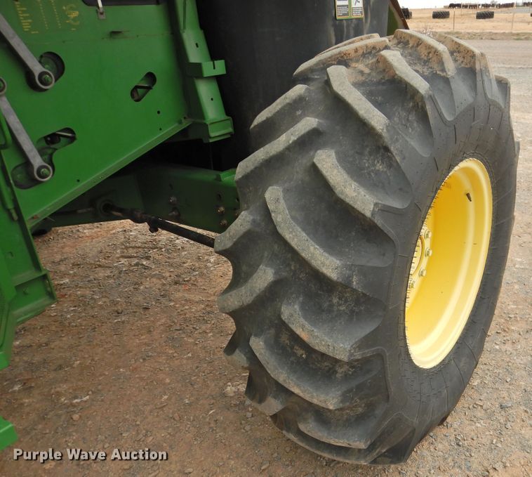 image for item DG1625 2003 John Deere 9750 STS  combine