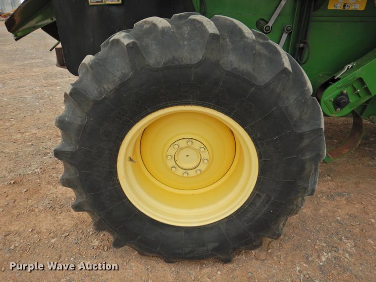 image for item DG1625 2003 John Deere 9750 STS  combine