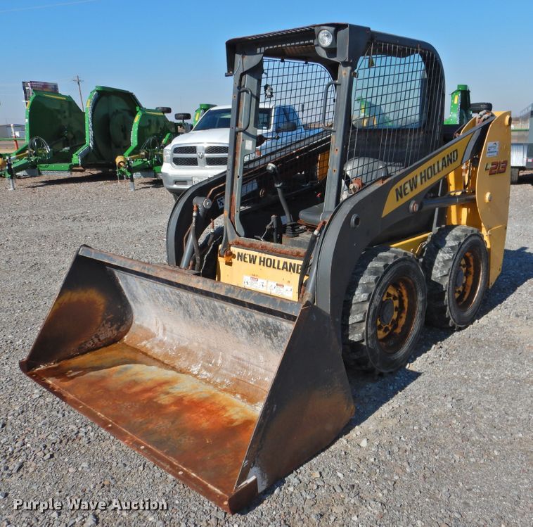 image for item DG1635 New Holland L213  skid steer loader