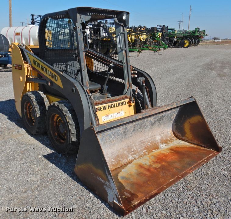 image for item DG1635 New Holland L213  skid steer loader