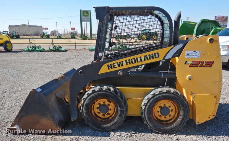 image for item DG1635 New Holland L213  skid steer loader