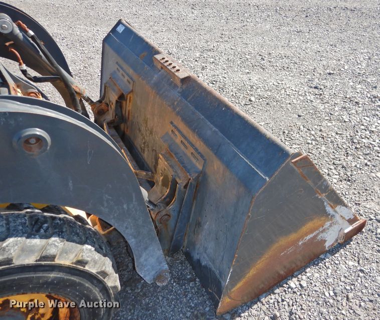 image for item DG1635 New Holland L213  skid steer loader