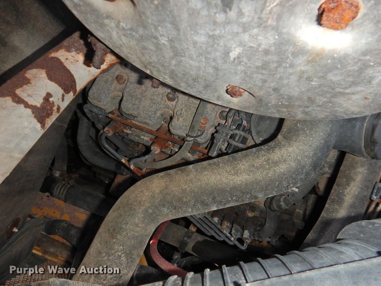 image for item DG1635 New Holland L213  skid steer loader