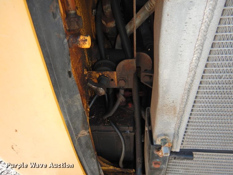 image for item DG1635 New Holland L213  skid steer loader