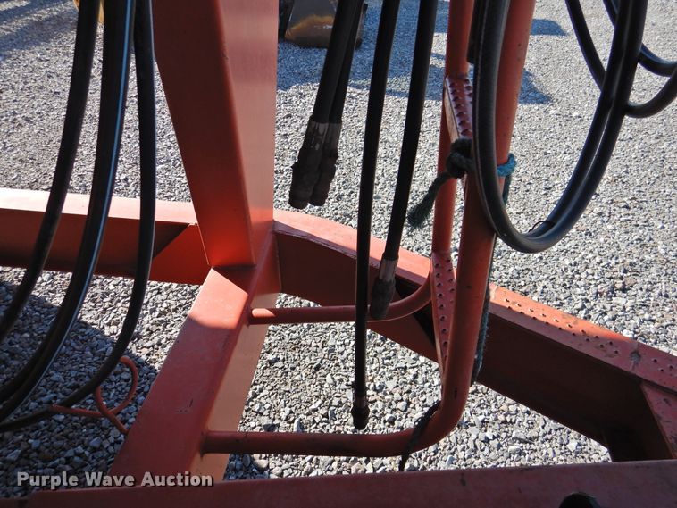 image for item DG1636 UFT 500SA  grain cart