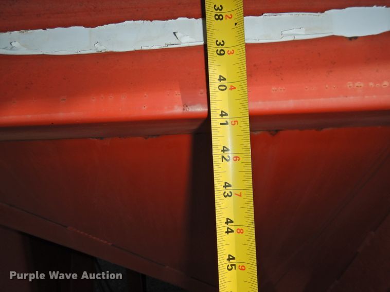 image for item DG1636 UFT 500SA  grain cart