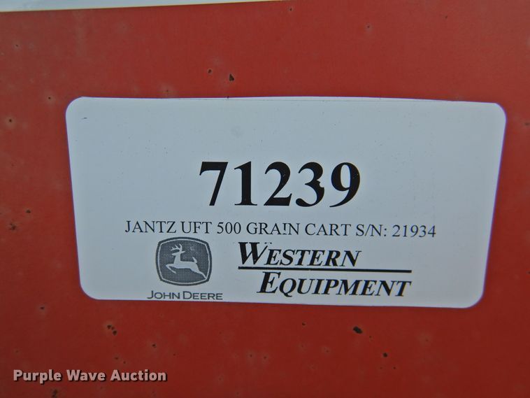 image for item DG1636 UFT 500SA  grain cart