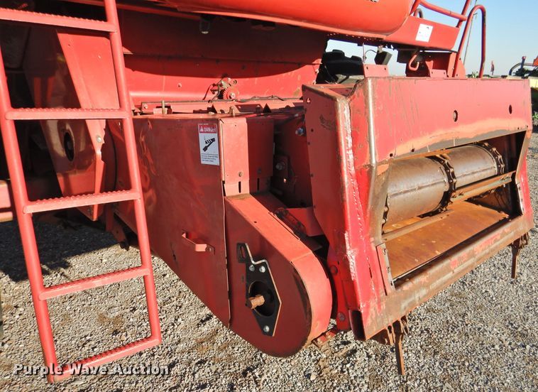 image for item DG1640 1995 Case IH 2188  combine