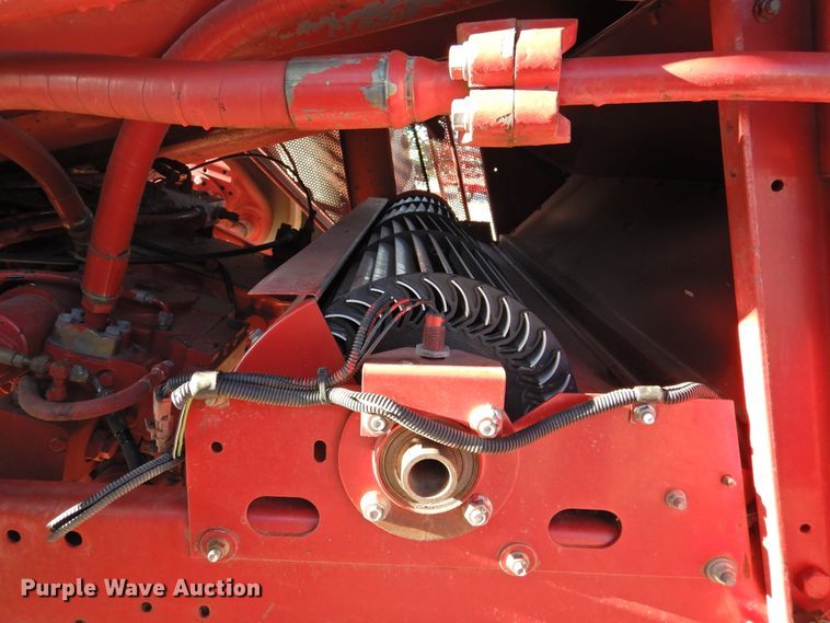 image for item DG1640 1995 Case IH 2188  combine