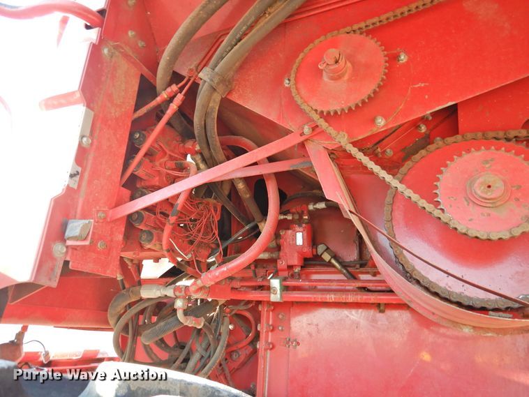 image for item DG1640 1995 Case IH 2188  combine