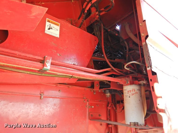 image for item DG1640 1995 Case IH 2188  combine