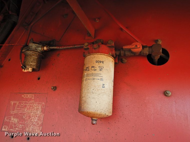 image for item DG1640 1995 Case IH 2188  combine