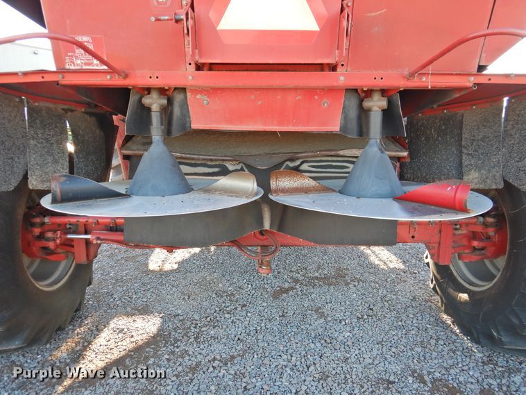 image for item DG1640 1995 Case IH 2188  combine