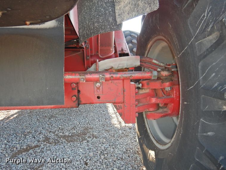 image for item DG1640 1995 Case IH 2188  combine