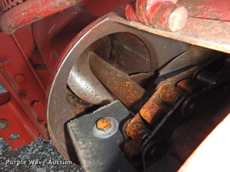 image for item DG1640 1995 Case IH 2188  combine