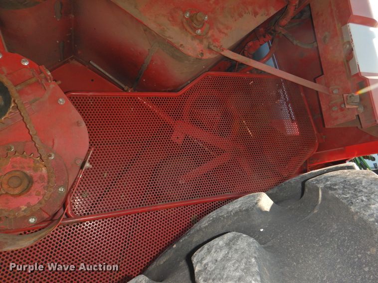 image for item DG1640 1995 Case IH 2188  combine