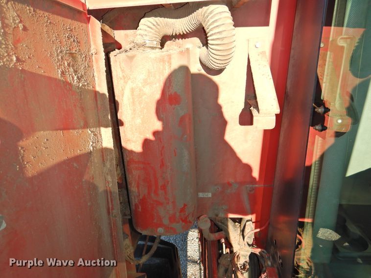 image for item DG1640 1995 Case IH 2188  combine