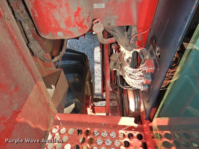 image for item DG1640 1995 Case IH 2188  combine