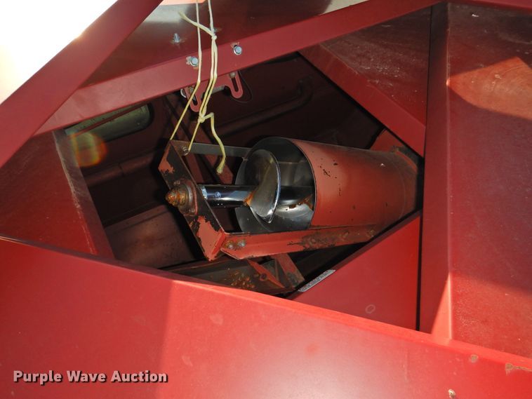 image for item DG1640 1995 Case IH 2188  combine