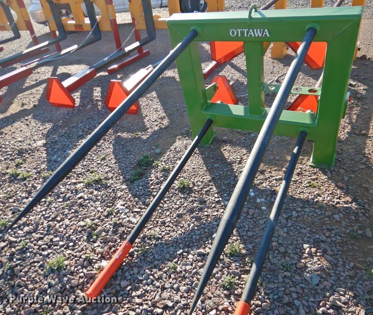 image for item DG1641 Ottawa cotton bale handler