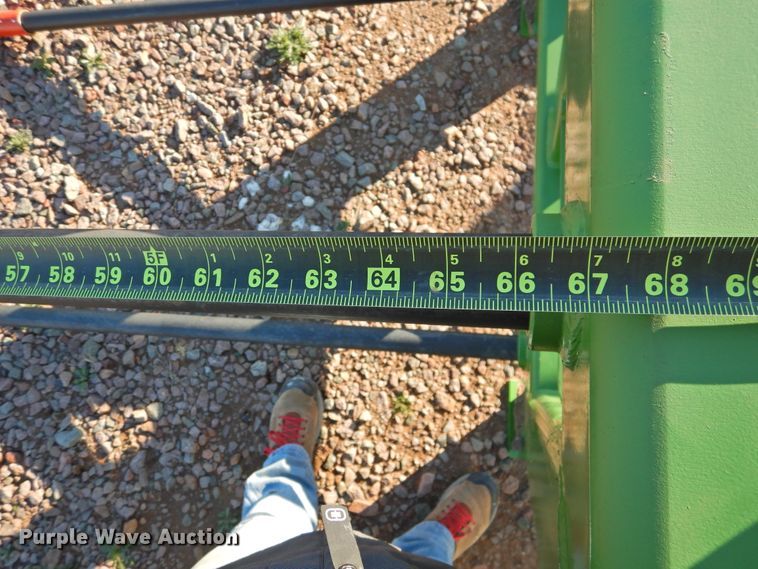 image for item DG1641 Ottawa cotton bale handler