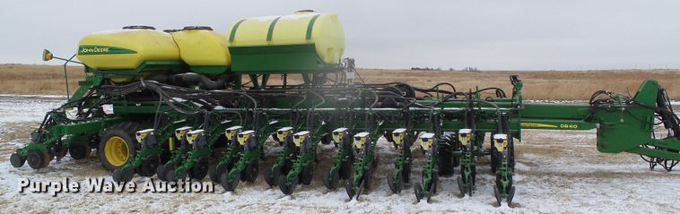 image for item DG8447 2015 John Deere DB60  no-till planter