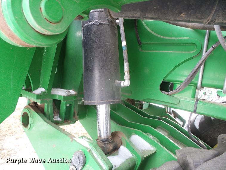 image for item DG8447 2015 John Deere DB60  no-till planter