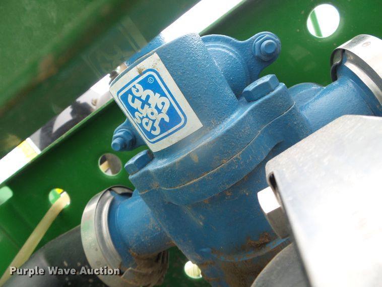 image for item DG8448 2015 John Deere DB60  no-till twin row planter