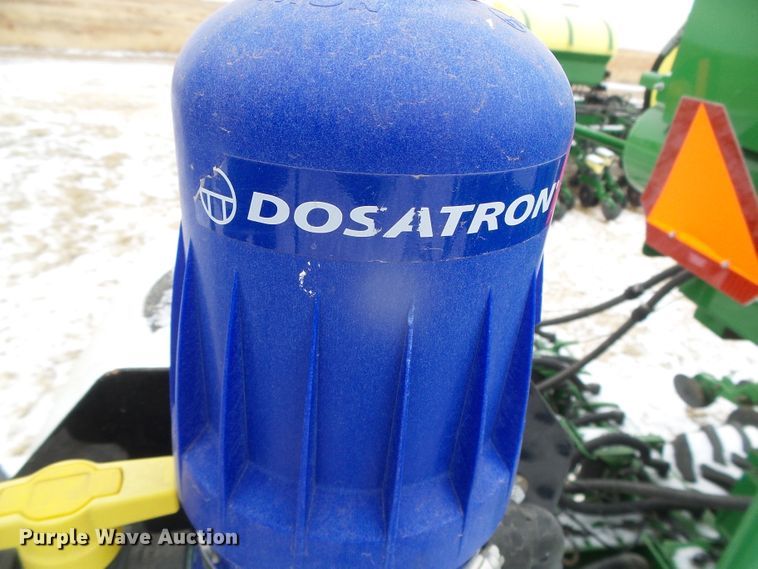 image for item DG8448 2015 John Deere DB60  no-till twin row planter