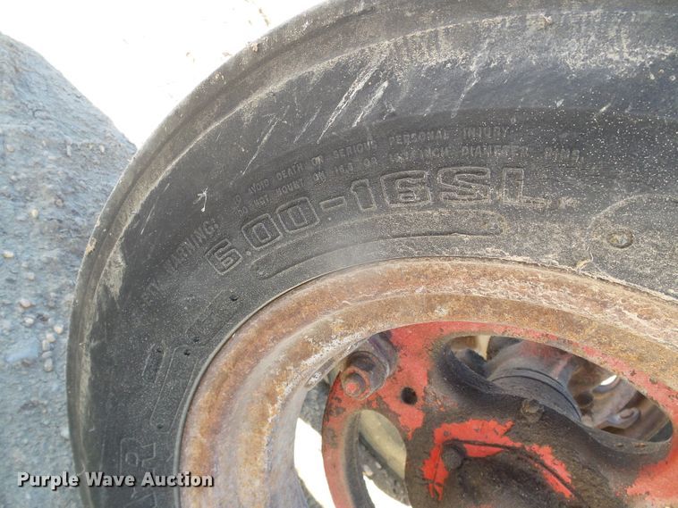 image for item DG8461 Farmall 400  tractor