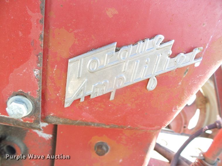 image for item DG8461 Farmall 400  tractor