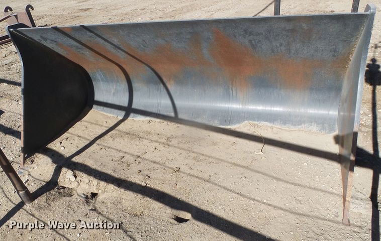 image for item DG8462 Paladin Komatsu WA320-8  tractor loader bucket