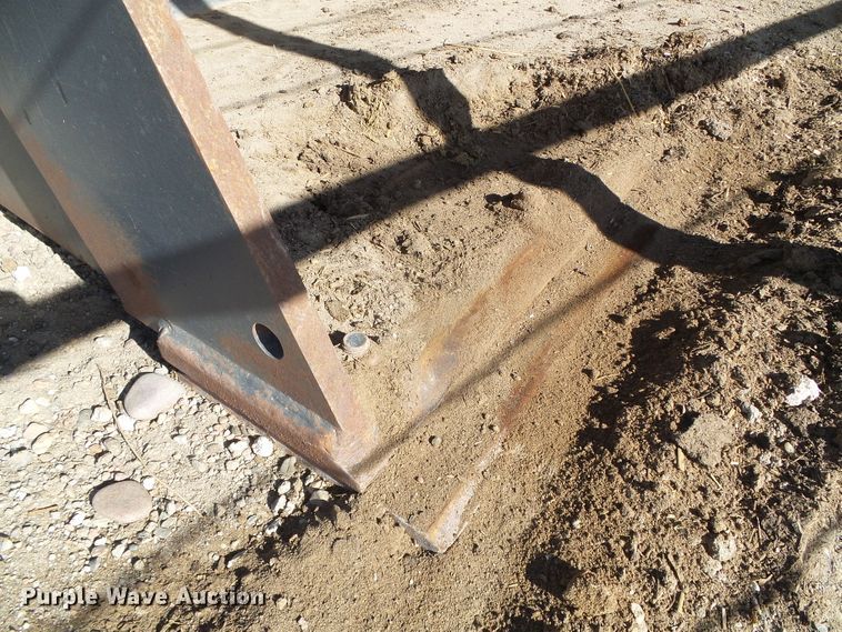 image for item DG8462 Paladin Komatsu WA320-8  tractor loader bucket